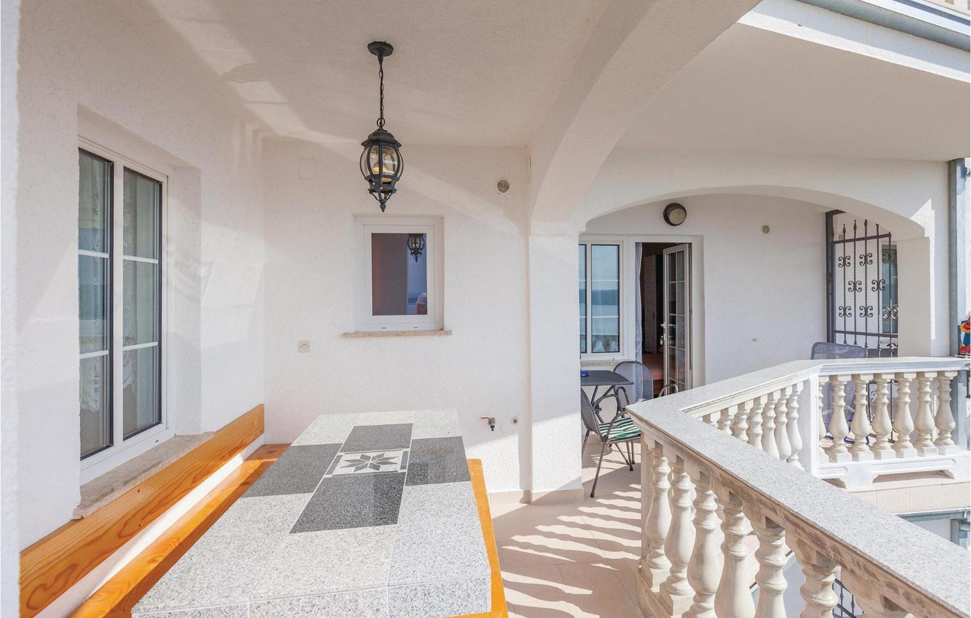Nice Apartment In Crikvenica With Kitchen Buitenkant foto